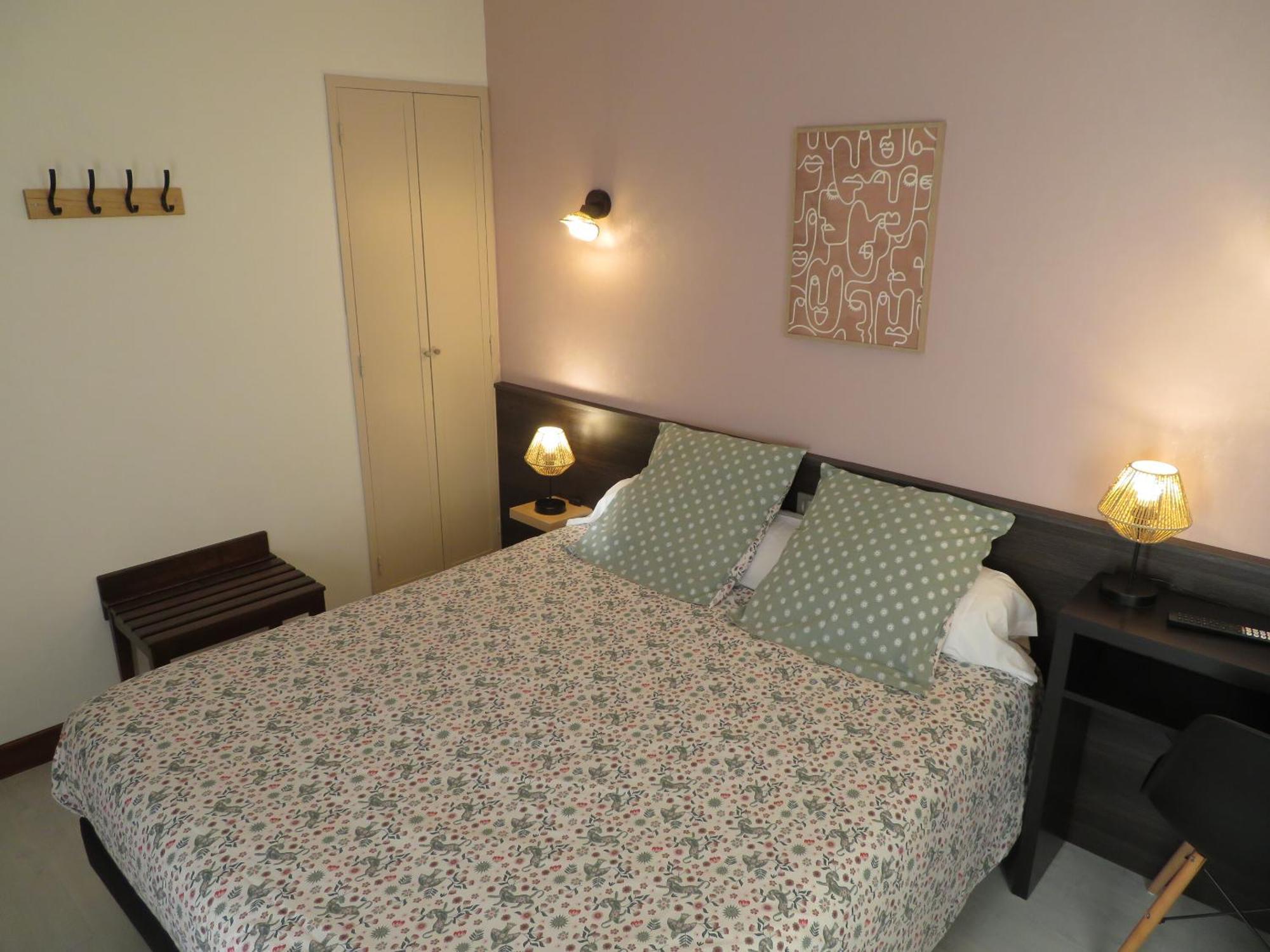 Auberge D'Ici Et D'Ailleurs Cressensac-Sarrazac Room photo