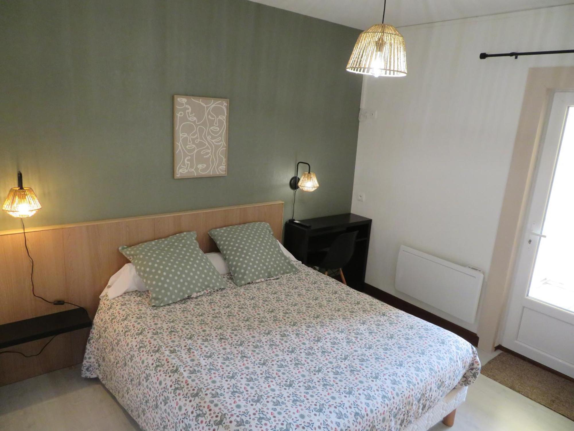 Auberge D'Ici Et D'Ailleurs Cressensac-Sarrazac Room photo