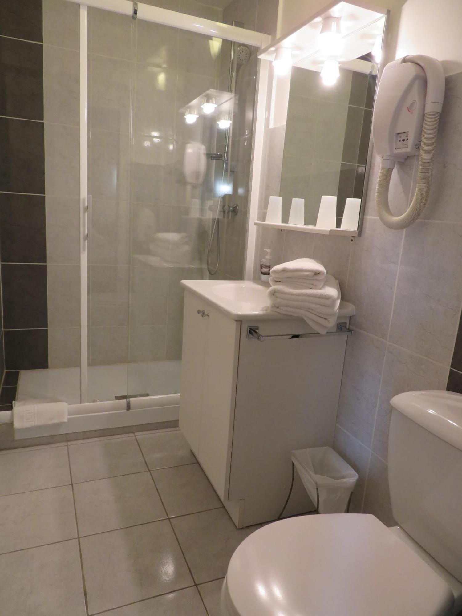 Auberge D'Ici Et D'Ailleurs Cressensac-Sarrazac Room photo